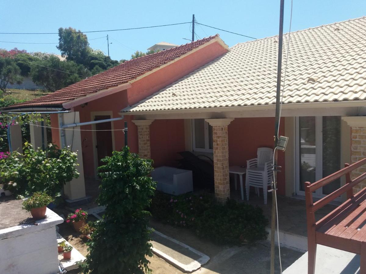 איוס סטפנוס Theos Apartments מראה חיצוני תמונה