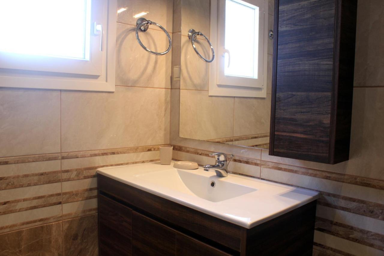 איוס סטפנוס Theos Apartments מראה חיצוני תמונה