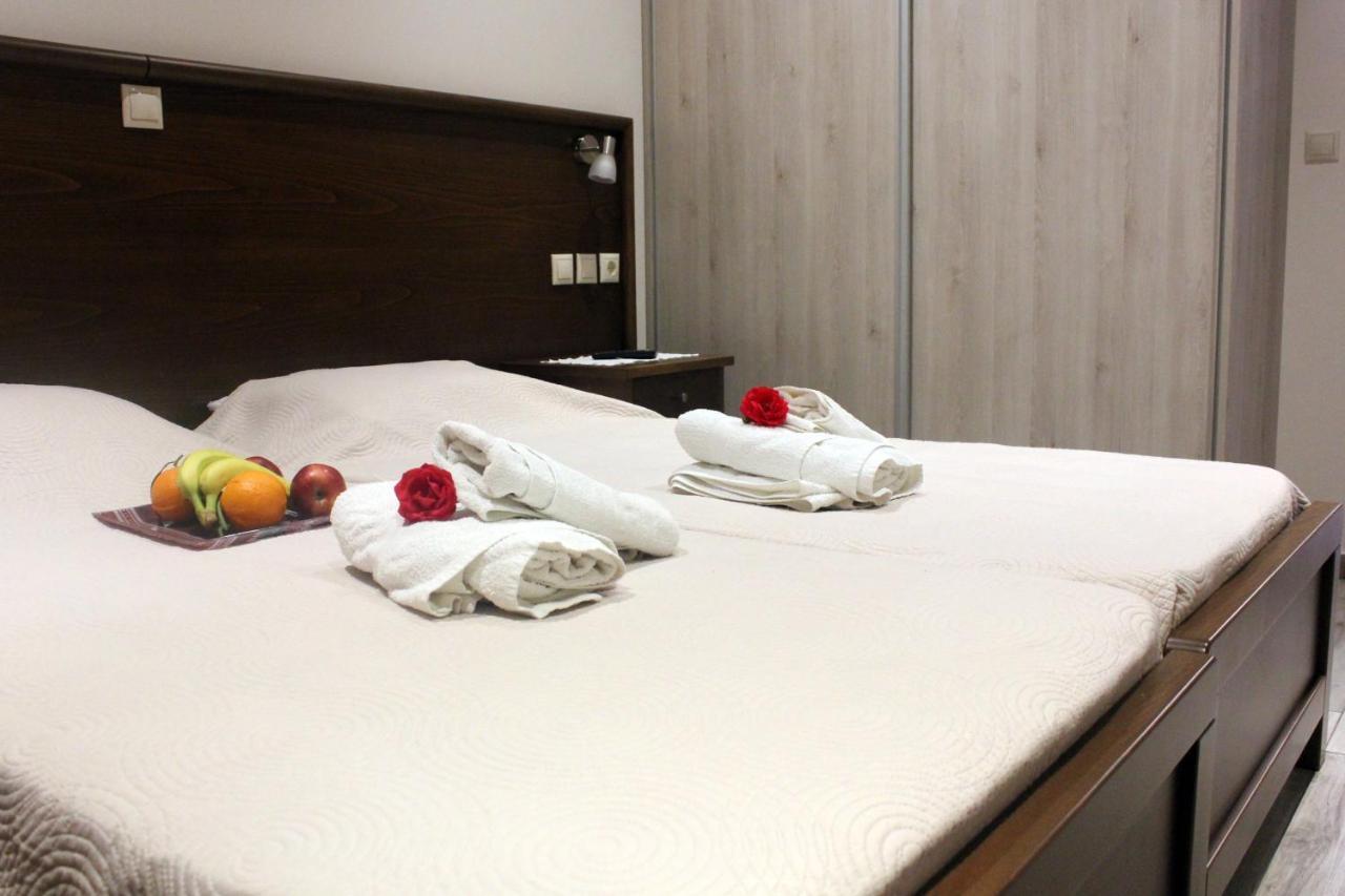 איוס סטפנוס Theos Apartments מראה חיצוני תמונה